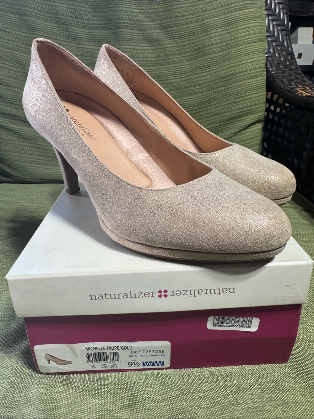 Naturalizer Metallic Taupe Gold Women's Heels